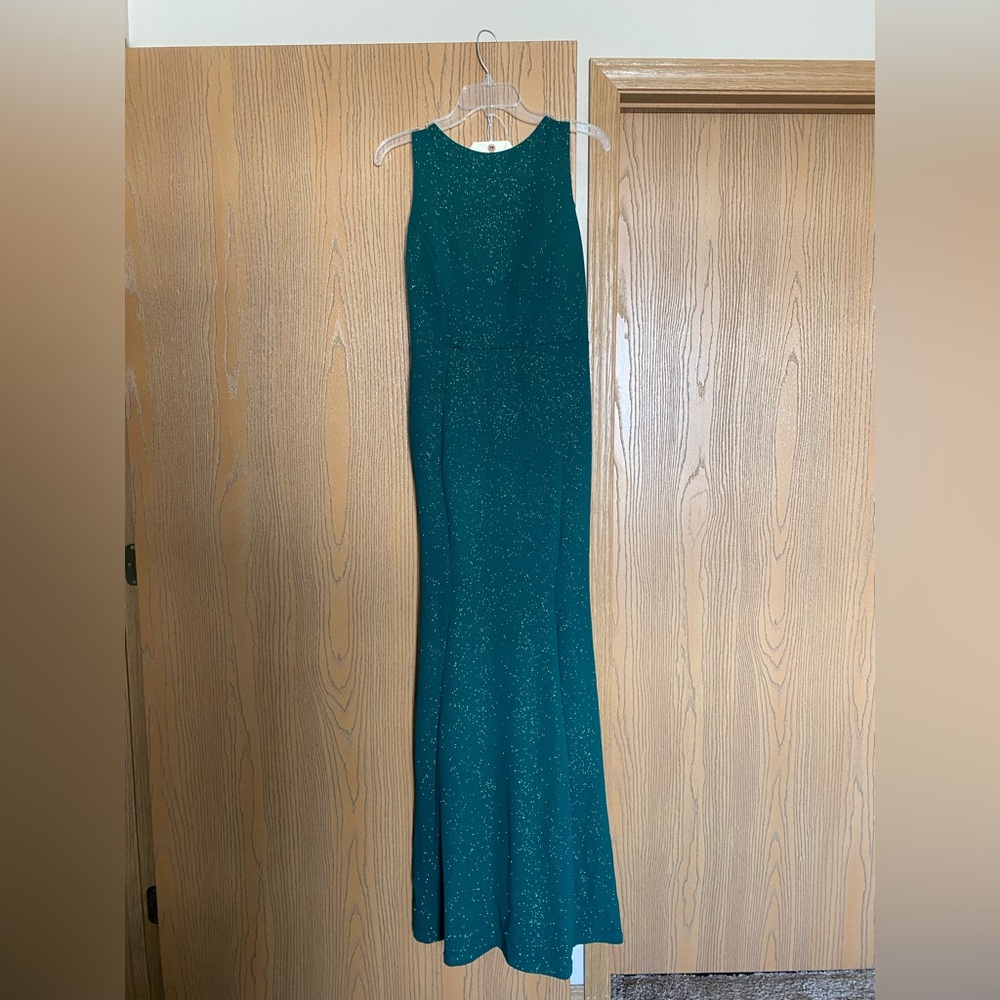 Windsor Emerald Green Prom Dress